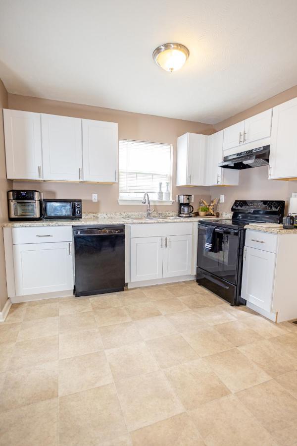Lux - Downtown Oasis - Pool Table! Free Parking! Villa Lexington Exterior foto